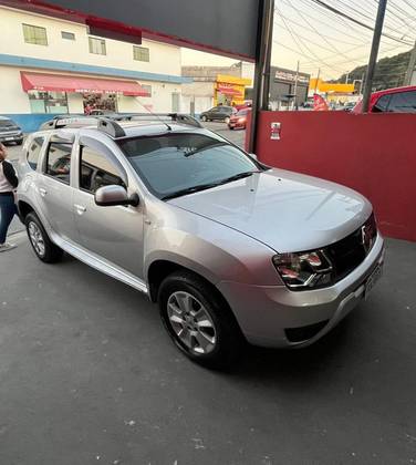 RENAULT DUSTER 2.0 DYNAMIQUE 4X2 16V FLEX 4P AUTOMÁTICO